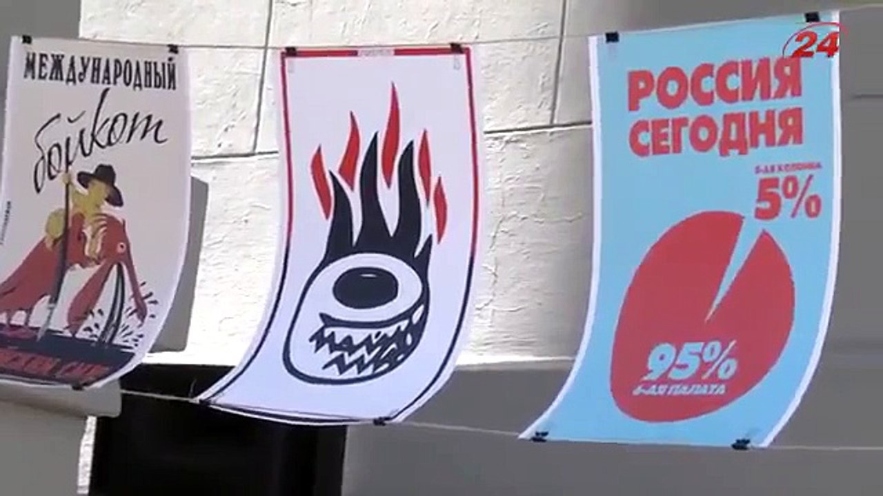 Антон Мырзин художник бежал из России и представил антипутинские картины