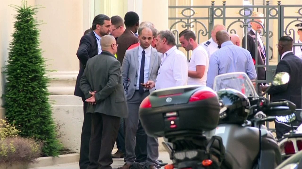 Taxis contre UberPOP: le gouvernement tente une médiation