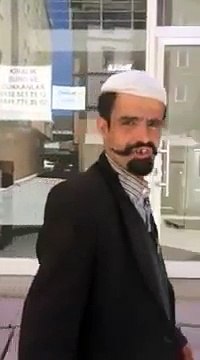 Vanlı Necip Hoca Traş Olmuş Evlenecek-İlahi okuyor