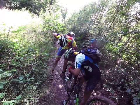 50 kms à VTT. Le dérailleur casse !