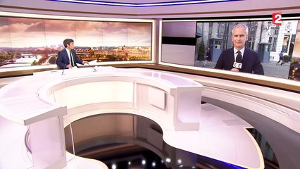 Grève des taxis : Bernard Cazeneuve rencontre les représentants syndicaux