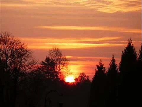 Jago Jago Subho Hui - Purab ka darwaza Khula.wmv