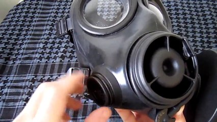 British SAS FM-12 Avon Respirator/Gas Mask