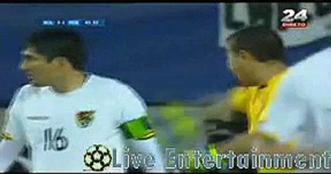 Juan Vargas Fantastic Shot Hits the Post | Bolivia 0-2 Peru