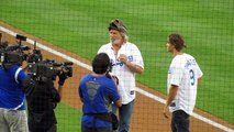 Dude Jeff Bridges 'The Giver' 1st Pitch Dodgers 8-1-14