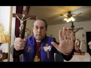 Acuña, el exorcista argentino que ha ganado más de 1.200 batallas al demonio