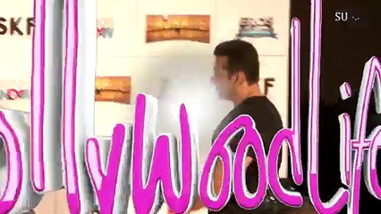 Salman Khan gifts television sets to people in Pahalgam