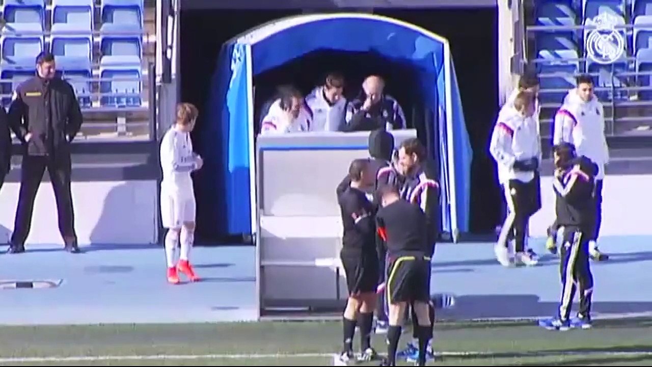 Man trinh dien xuat sac cua Odegaard trong tran dau voi Beijing Guoan