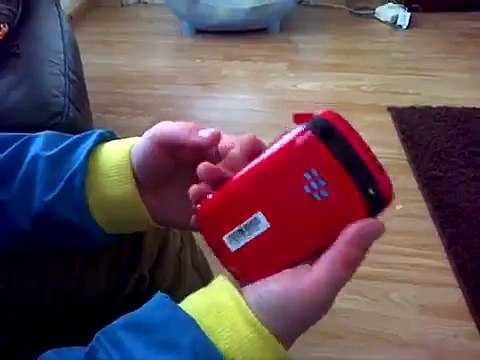 Red Blackberry Curve 9320 Unboxing