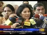 Cilia Flores jalando mecate