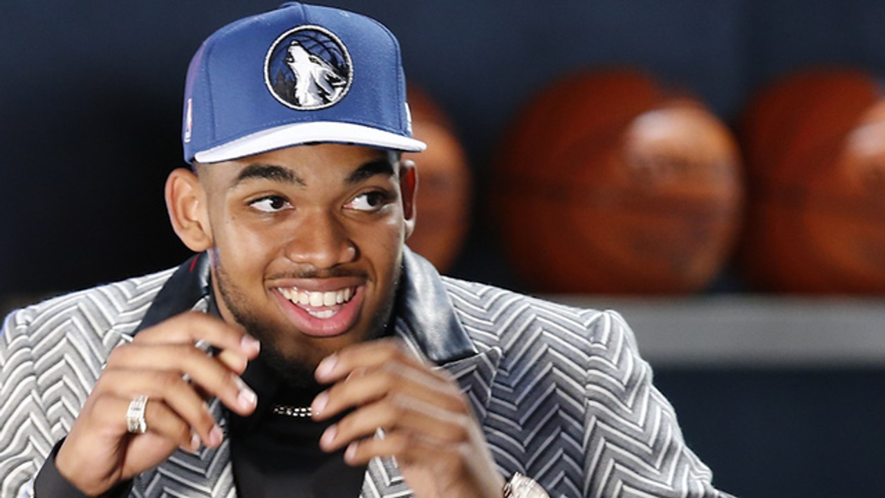 Zgoda: Wolves Draft Towns and Jones