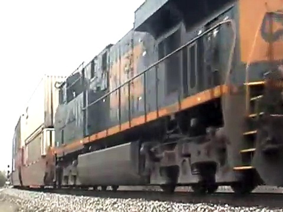 CSX ES44DC 5302 Leads Q129 Over The Wilson Pike Circle Grade Crossing
