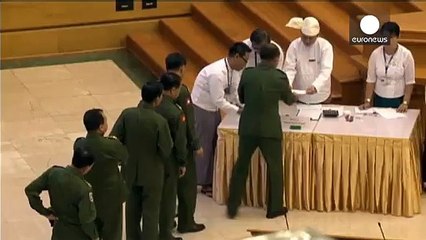 Μιανμάρ: Οι στρατιωτικοί διατηρούν την ισχυρή θέση τους