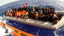 Plus de 200 migrants secourus par les garde-côtes italiens