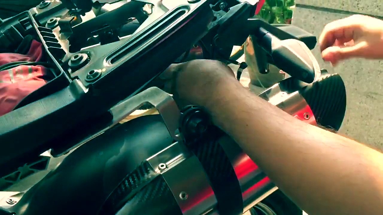 ง่ายนิดเดียวกับ กึง G-FORCE: วิธีการติดตั้งท้ายสั้น NRC สำหรับ Ducati Monster 696/795/796