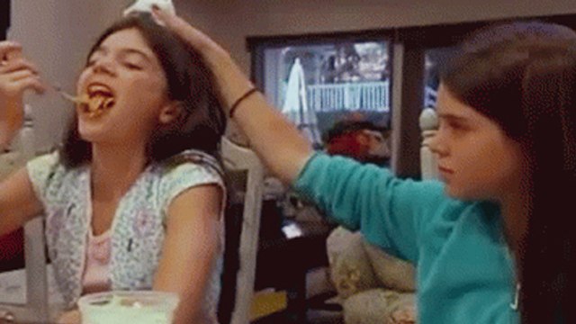 (WATCH) This Kendall Jenner - Kylie Jenner Throwback Video Is Going VIRAL!