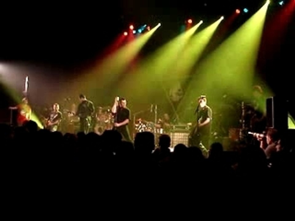 Flyin Tartiflettes - Jacques Tati (91)