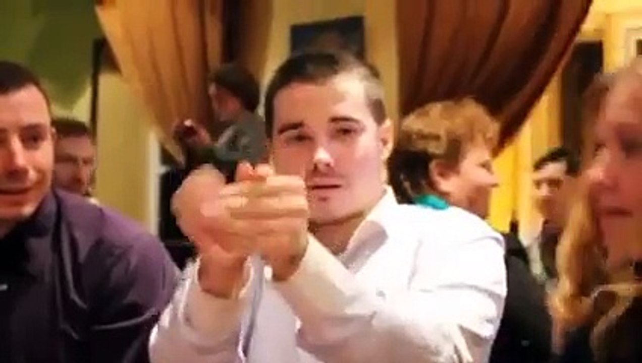 Deaf guy does some awesome finger dancing!