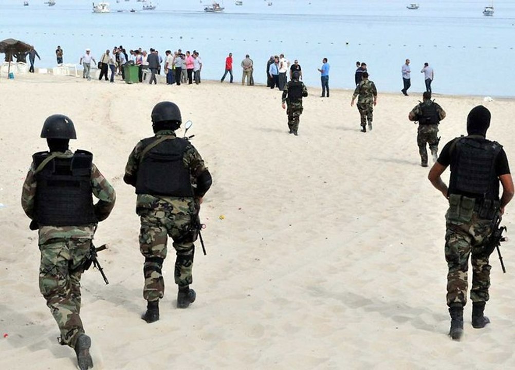 Tunisie : plusieurs morts après des tirs sur un...