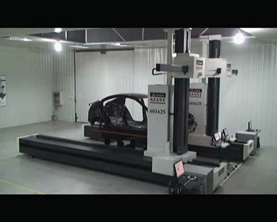 GIANT CMM(Dukin Horizontal Arm)  Using NeuroMeasure(Dukin CMM Metrology software)