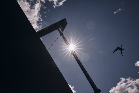 Red Bull Cliff Diving World Series 2015 - How to build a dive - Copenhagen, Denmark