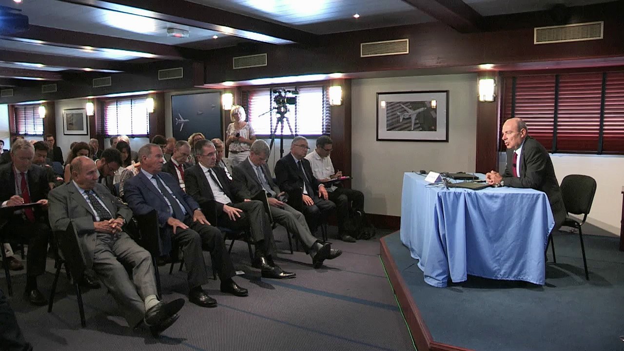 Conférence de presse - Questions/réponses - Bourget 2015 - Dassault Aviation