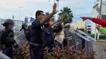 Entenda a onda de protestos no México; vídeo mostra confusão no país