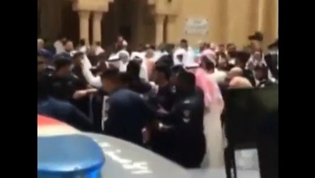 Koweït : au moins 13 morts dans l'attaque d'une mosquée chiite à l'occasion de la prière du vendredi