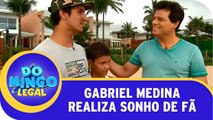 Gabriel Medina realiza sonho de fã