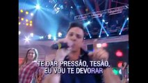 Alessandro e Adriano cantam 