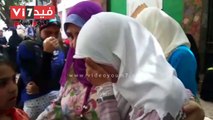 بالفيديو..بكاء وانهيار الطالبات والأهالى بعد انتهاء امتحان التفاضل والتكامل