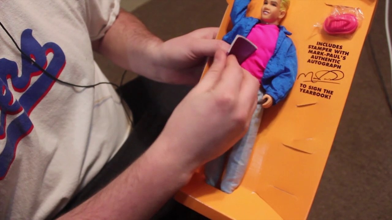 Joe's Nostalgia Overload - Vanilla Ice Zack Morris MC Hammer Dolls (vkmtv)