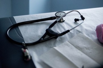 Extended version: Anesthesiologist trashes sedated patient