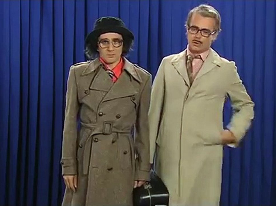 Elie Semoun - Les Belges - Les Petites Annonces