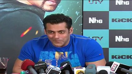 REVEALED - SPECIAL GIFT to Kareena by Salman