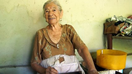 Décollage immédiat/ Fabrication de cigares au Salvador