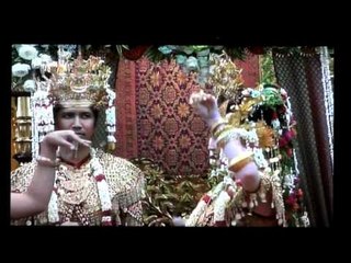 Pasca-Nikah, Emil Tak Larang Arumi Berkarier