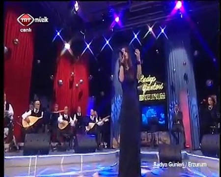 Sibel Pamuk - Felek Çakmağını (Radyo Günleri)