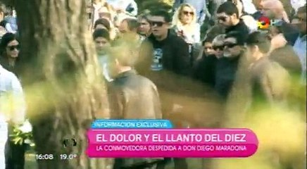 El llanto de Maradona en la despedida de su papá