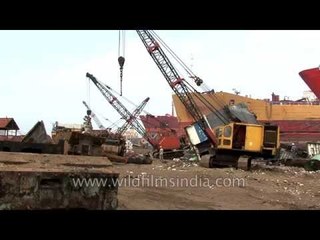Graveyard of international ships, Alang