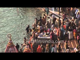 Thousands of devotees 'cleanse their souls' - Haridwar