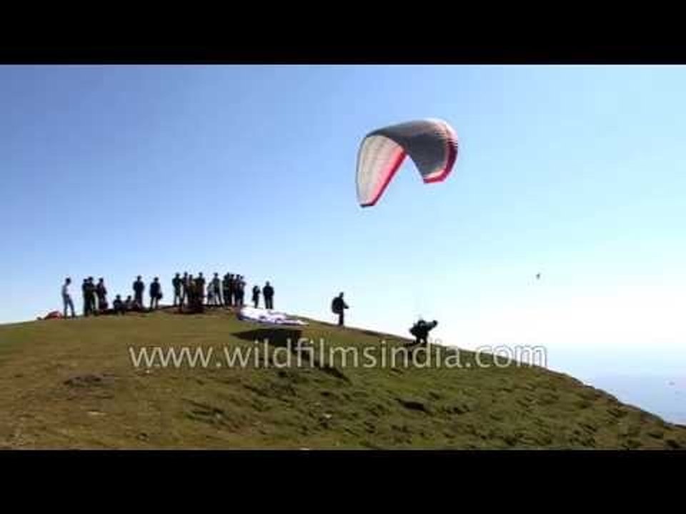 Paragliding in the hills of Himachal Pradesh