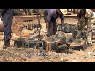 Alang Ship wrecking yard in action