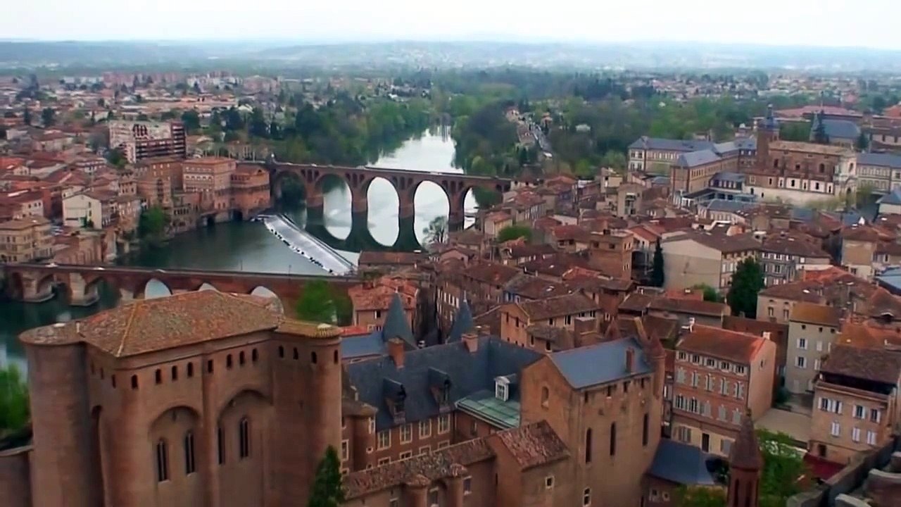 Plenum - Cathédrale Ste Cécile d'Albi - Grande Volée des 5 cloches (HD)