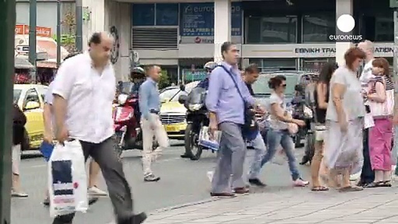 Майже порожні рахунки грецьких банків