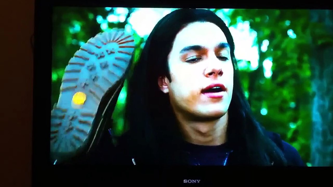 Vampires suck CAT !!!