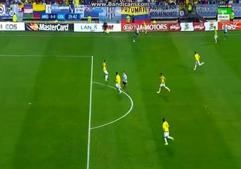 Super saves by Ospina against Aguero and Messi