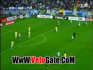 حارس كولومبيا يتصدى لهدف مؤكد امام "ميسى"