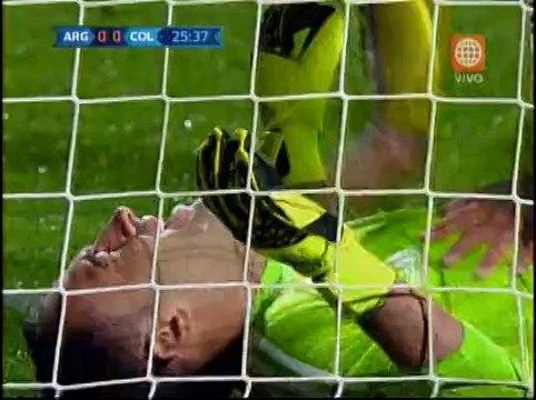 Lionel Messi falló ocasión de gol solo ante portero David Ospina en Copa América (VIDEO)