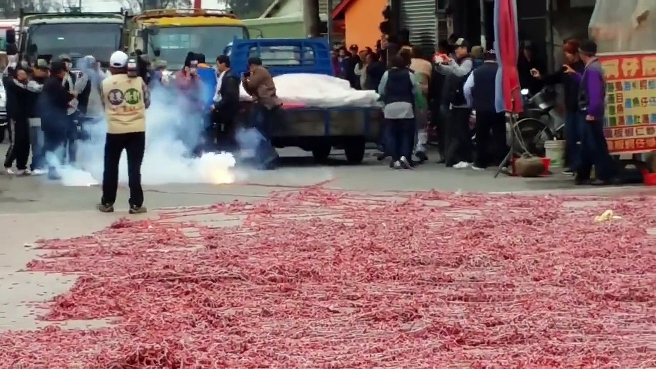 Millions of firecrackers all go off at once - What happened Next?